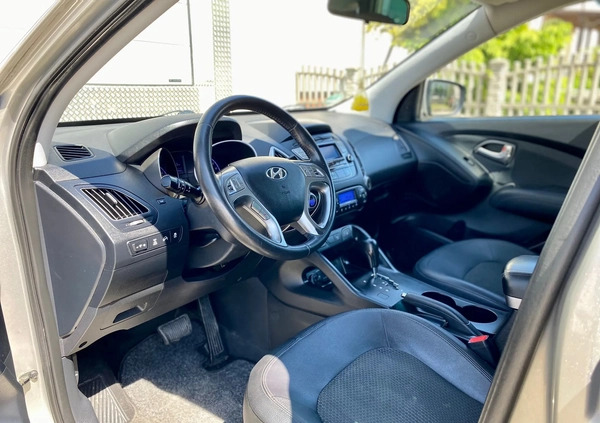 Hyundai ix35 cena 41900 przebieg: 187000, rok produkcji 2011 z Pisz małe 301